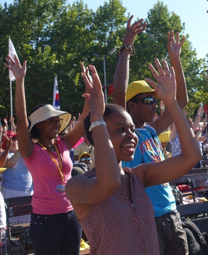 mladifest e1470646015339 978x1200